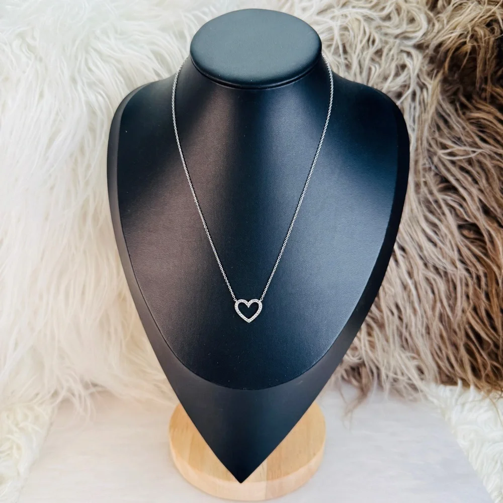 Elegant minimalist Silvertone Heart Bling Chain Necklace